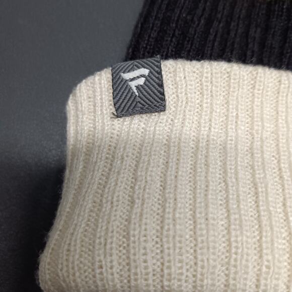 Fanatics Boston Bruins Hickey Knit Beanie Hat White - Picture 3 of 5